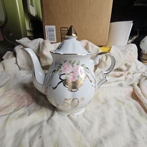 Lefton Red and Gold Trademark Plate